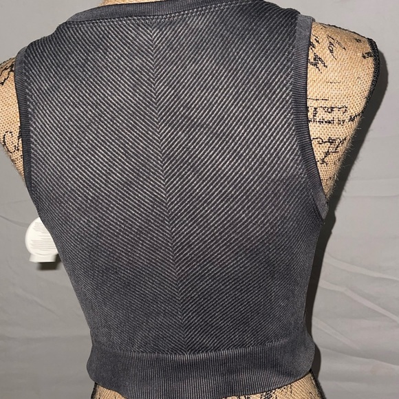 Offline by Aerie Seamless Macrame Longline Sports Bra - Picture 3 of 5